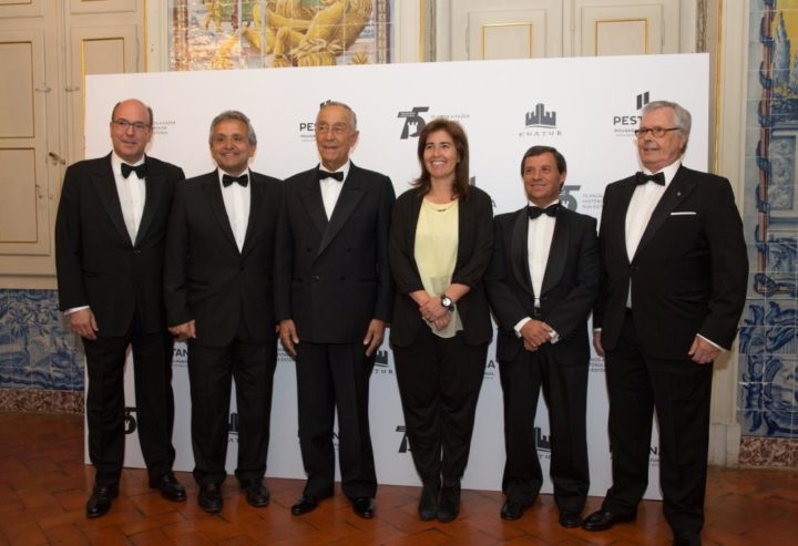     Dionísio Pestana, president of Pestana Hotel Group (second from left) with Portuguese President Marcelo Rebelo de Sousa (third from left), Secretary of State for Tourism Ana Mendes Godinho and other delegates at the Gala Dinner