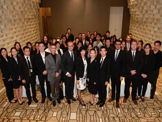 Executives at the signing of the deal for Meliá Bangkok